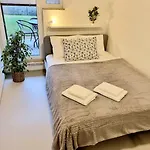 Florian Garden With Private Parking Daire