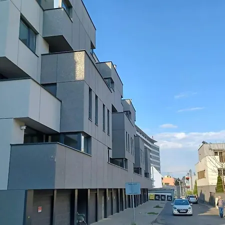 Florian Garden With Private Parking *