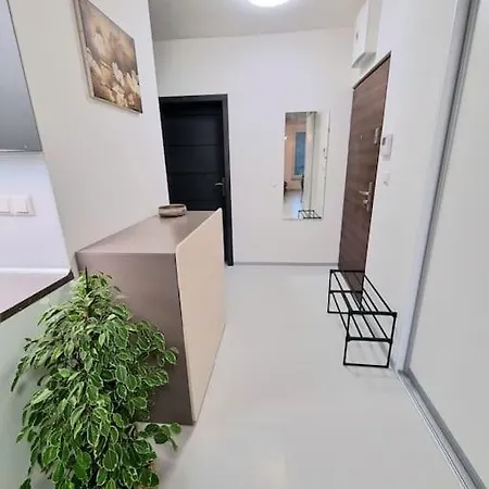 Apartmán Florian Garden With Private Parking *