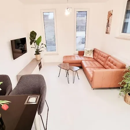 Apartmán Florian Garden With Private Parking