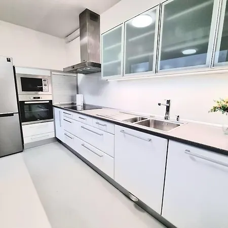 Florian Garden With Private Parking